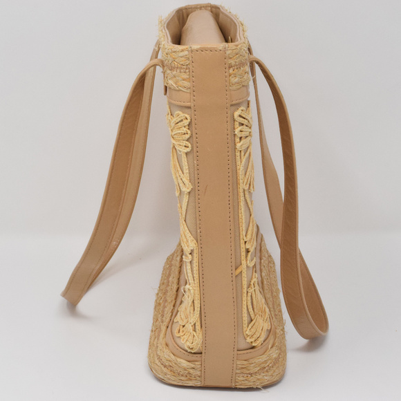 Stuart Weitzman Raffia Flower Purse Tan Woven Neutral Spring Summer - Picture 7 of 8